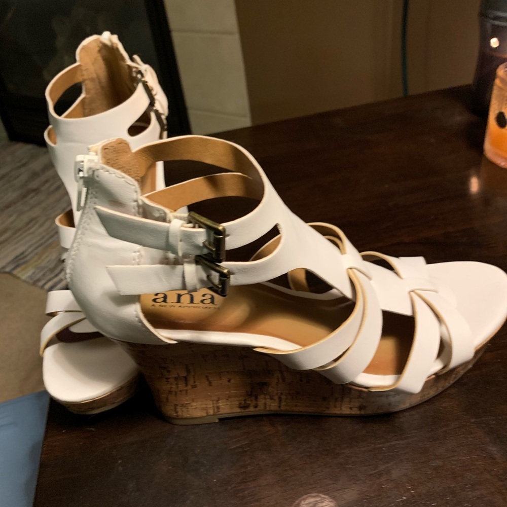 Ana shoes